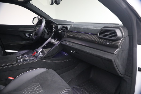 Used 2024 Lamborghini Urus Performante for sale $289,900 at Maserati of Westport in Westport CT 06880 25