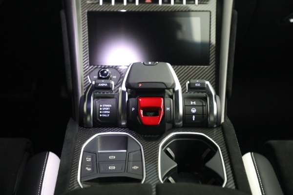 Used 2024 Lamborghini Urus Performante for sale $289,900 at Maserati of Westport in Westport CT 06880 28
