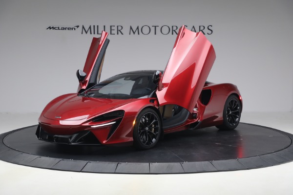 Used 2024 McLaren Artura TechLux for sale $182,900 at Maserati of Westport in Westport CT 06880 14