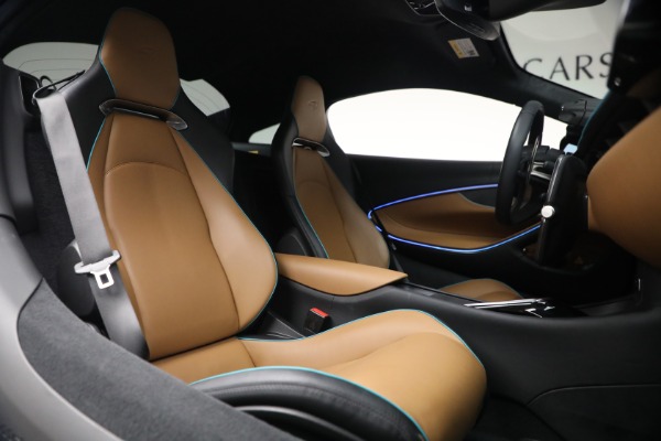 Used 2024 McLaren Artura TechLux for sale $182,900 at Maserati of Westport in Westport CT 06880 24
