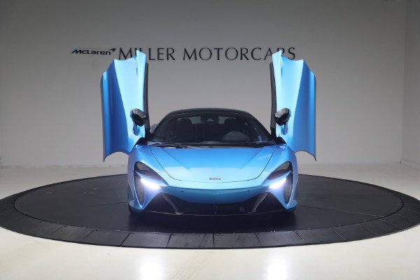 Used 2024 McLaren Artura Performance for sale $182,900 at Maserati of Westport in Westport CT 06880 13