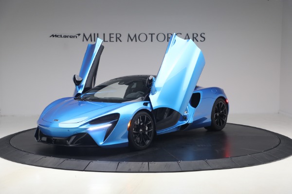 Used 2024 McLaren Artura Performance for sale $182,900 at Maserati of Westport in Westport CT 06880 14