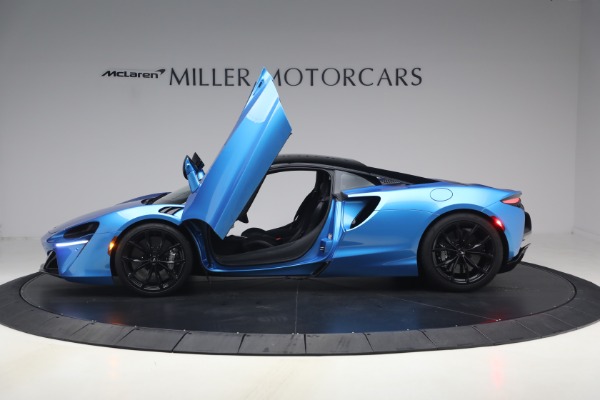 Used 2024 McLaren Artura Performance for sale $182,900 at Maserati of Westport in Westport CT 06880 15