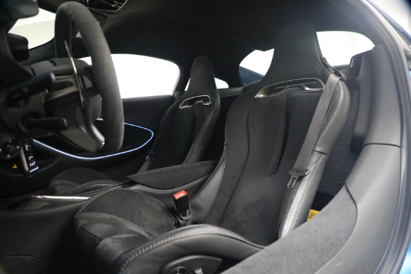 Used 2024 McLaren Artura Performance for sale $182,900 at Maserati of Westport in Westport CT 06880 16
