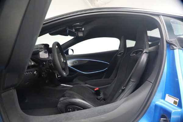 Used 2024 McLaren Artura Performance for sale $182,900 at Maserati of Westport in Westport CT 06880 17