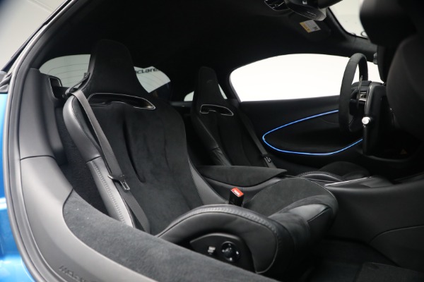 Used 2024 McLaren Artura Performance for sale $182,900 at Maserati of Westport in Westport CT 06880 20