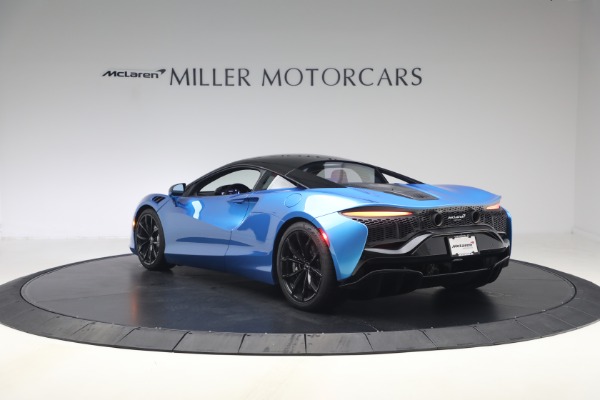 Used 2024 McLaren Artura Performance for sale $182,900 at Maserati of Westport in Westport CT 06880 5