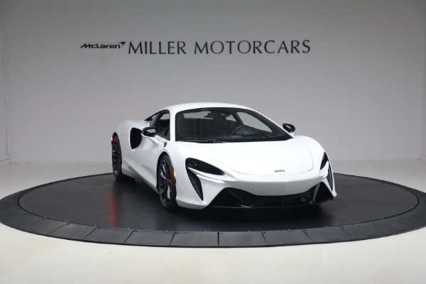 Used 2023 McLaren Artura TechLux for sale $164,900 at Maserati of Westport in Westport CT 06880 11