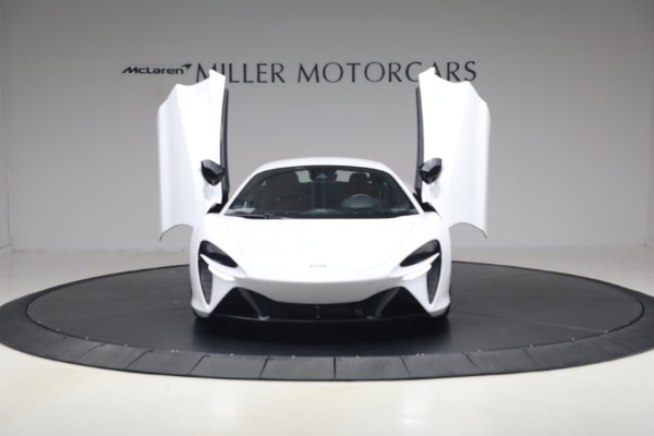 Used 2023 McLaren Artura TechLux for sale $164,900 at Maserati of Westport in Westport CT 06880 21
