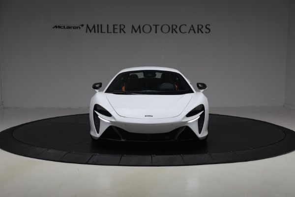Used 2023 McLaren Artura Performance for sale $164,900 at Maserati of Westport in Westport CT 06880 12