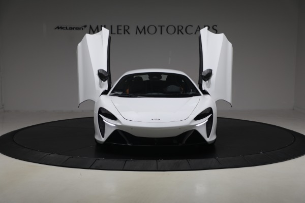 Used 2023 McLaren Artura Performance for sale $164,900 at Maserati of Westport in Westport CT 06880 21