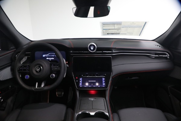 New 2026 Maserati Grecale Modena V6 for sale $100,905 at Maserati of Westport in Westport CT 06880 22