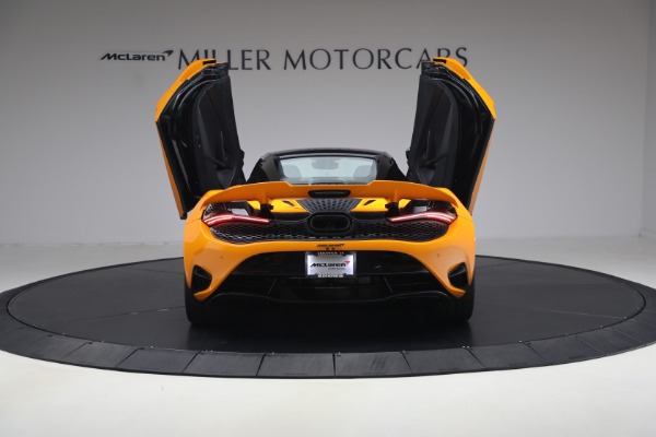 Used 2025 McLaren 750S Spider Performance for sale $369,900 at Maserati of Westport in Westport CT 06880 17