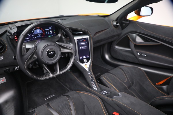 Used 2025 McLaren 750S Spider Performance for sale $369,900 at Maserati of Westport in Westport CT 06880 23