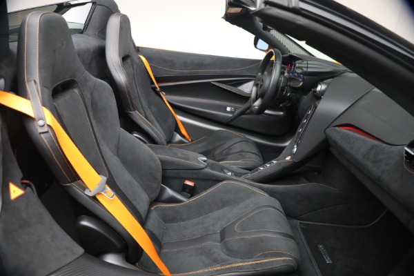 Used 2025 McLaren 750S Spider Performance for sale $369,900 at Maserati of Westport in Westport CT 06880 25