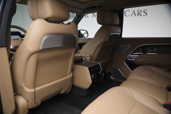 Used 2025 Land Rover Range Rover P530 Autobiography LWB for sale $153,900 at Maserati of Westport in Westport CT 06880 17