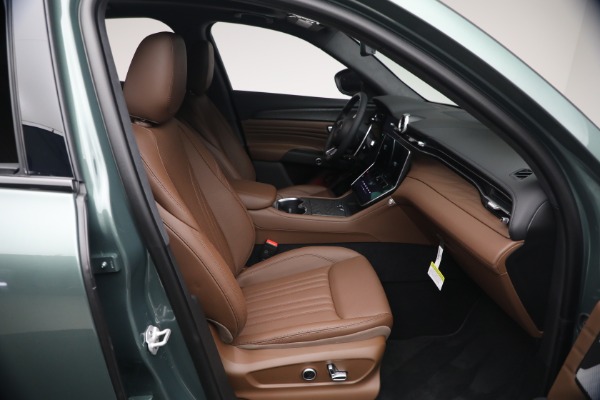 New 2026 Maserati Grecale Modena V6 for sale $96,295 at Maserati of Westport in Westport CT 06880 14