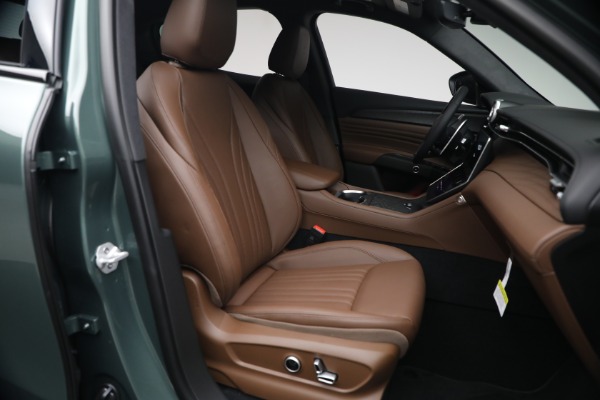 New 2026 Maserati Grecale Modena V6 for sale $96,295 at Maserati of Westport in Westport CT 06880 16