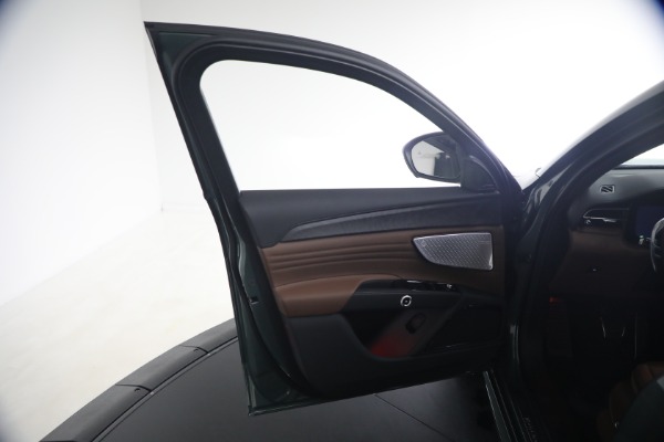 New 2026 Maserati Grecale Modena V6 for sale $96,295 at Maserati of Westport in Westport CT 06880 23