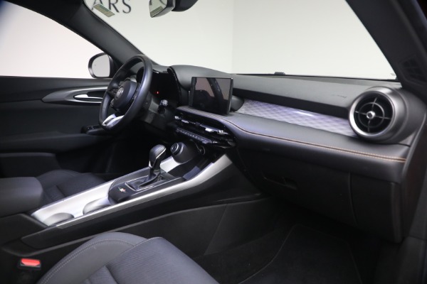 Used 2024 Alfa Romeo Tonale Hybrid Ti for sale $29,900 at Maserati of Westport in Westport CT 06880 14