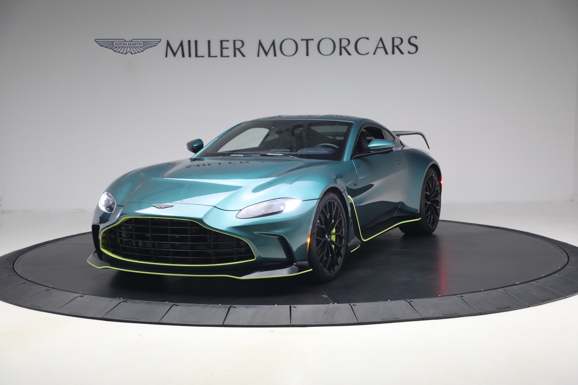 Used 2023 Aston Martin Vantage V12 for sale $245,900 at Maserati of Westport in Westport CT 06880 1