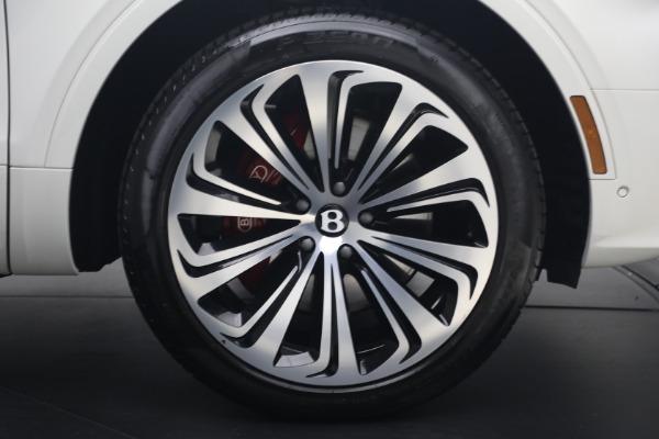 Used 2022 Bentley Bentayga V8 for sale $137,900 at Maserati of Westport in Westport CT 06880 17
