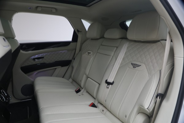 Used 2022 Bentley Bentayga V8 for sale $137,900 at Maserati of Westport in Westport CT 06880 24