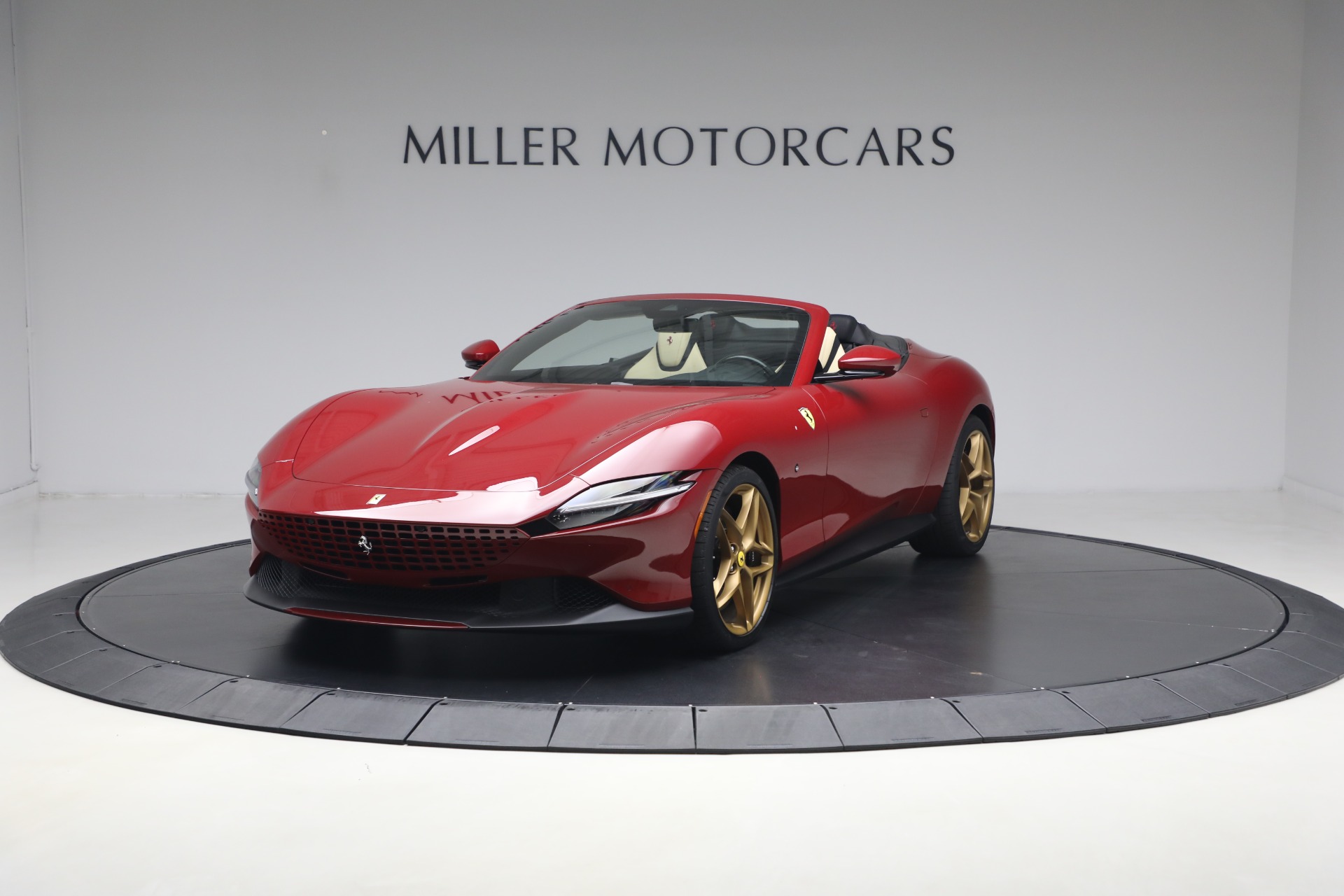 Used 2025 Ferrari Roma Spider for sale $317,900 at Maserati of Westport in Westport CT 06880 1