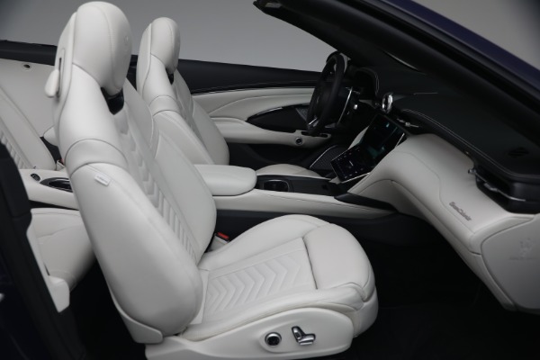 New 2026 Maserati GranCabrio Trofeo for sale $200,785 at Maserati of Westport in Westport CT 06880 14