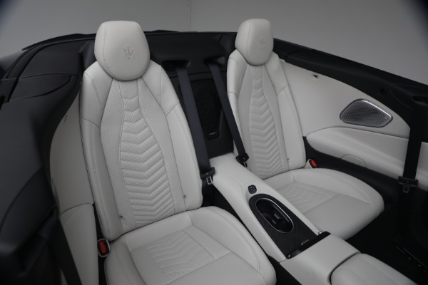 New 2026 Maserati GranCabrio Trofeo for sale $200,785 at Maserati of Westport in Westport CT 06880 18