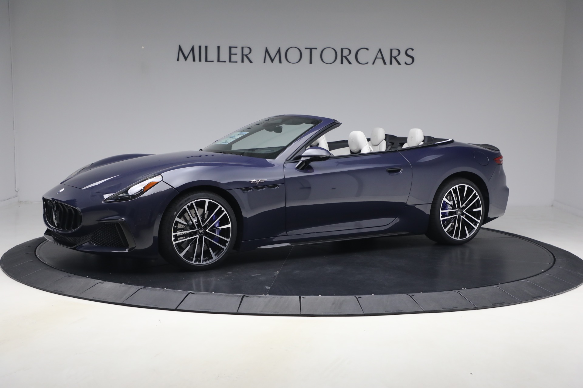 New 2026 Maserati GranCabrio Trofeo for sale $200,785 at Maserati of Westport in Westport CT 06880 1