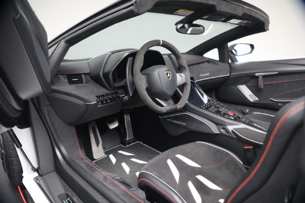 Used 2017 Lamborghini Centenario Roadster for sale $3,995,000 at Maserati of Westport in Westport CT 06880 13