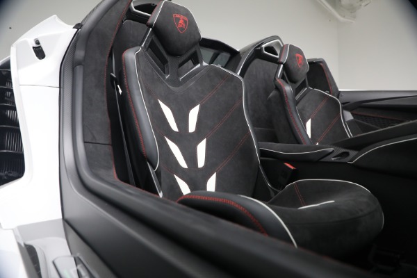 Used 2017 Lamborghini Centenario Roadster for sale $3,995,000 at Maserati of Westport in Westport CT 06880 15