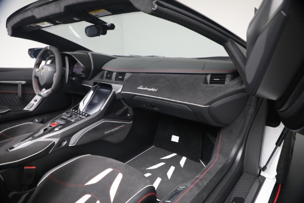 Used 2017 Lamborghini Centenario Roadster for sale $3,995,000 at Maserati of Westport in Westport CT 06880 16