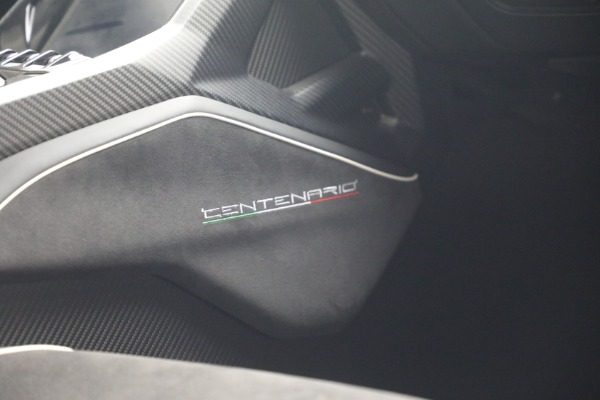 Used 2017 Lamborghini Centenario Roadster for sale $3,995,000 at Maserati of Westport in Westport CT 06880 21