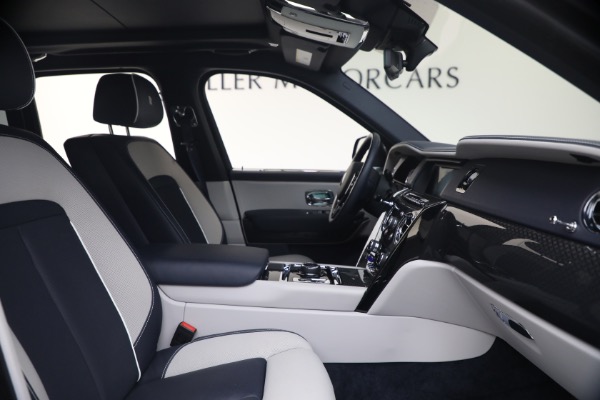 Used 2022 Rolls-Royce Black Badge Cullinan for sale $299,900 at Maserati of Westport in Westport CT 06880 19