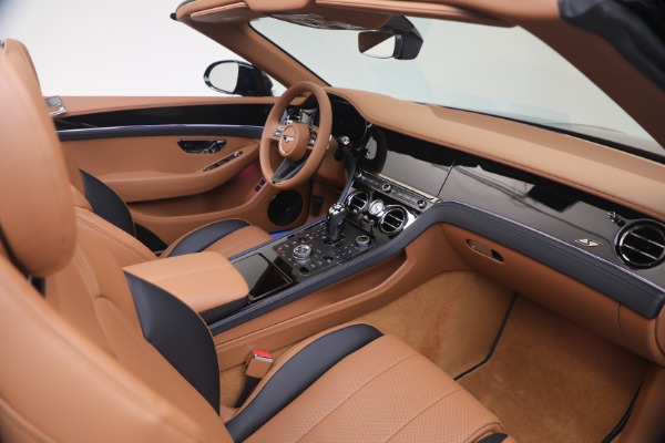 New 2026 Bentley Continental GTC for sale $401,300 at Maserati of Westport in Westport CT 06880 27