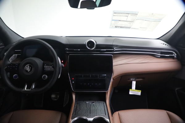 New 2026 Maserati Grecale Modena V6 for sale $97,295 at Maserati of Westport in Westport CT 06880 22