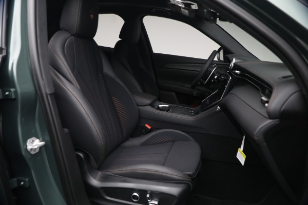 New 2026 Maserati Grecale Modena V6 for sale $96,825 at Maserati of Westport in Westport CT 06880 17