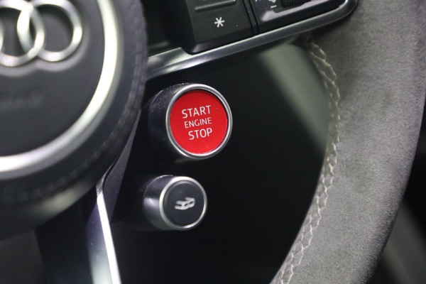 Used 2020 Audi R8 5.2 quattro V10 performance for sale $213,900 at Maserati of Westport in Westport CT 06880 28