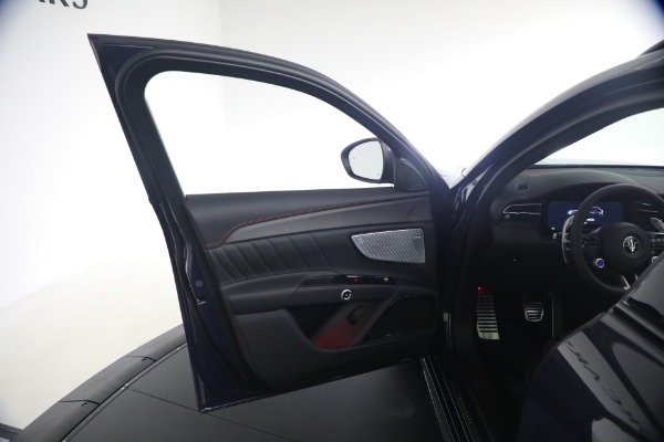 New 2026 Maserati Grecale Modena V6 for sale $100,905 at Maserati of Westport in Westport CT 06880 23