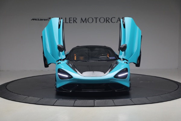 Used 2022 McLaren 765LT Spider for sale $599,900 at Maserati of Westport in Westport CT 06880 13