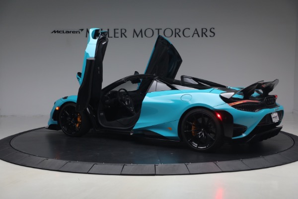 Used 2022 McLaren 765LT Spider for sale $599,900 at Maserati of Westport in Westport CT 06880 16