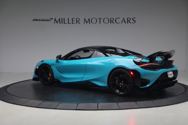 Used 2022 McLaren 765LT Spider for sale $599,900 at Maserati of Westport in Westport CT 06880 24