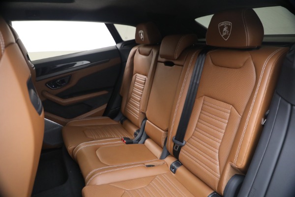 Used 2025 Lamborghini Urus SE for sale $305,900 at Maserati of Westport in Westport CT 06880 17