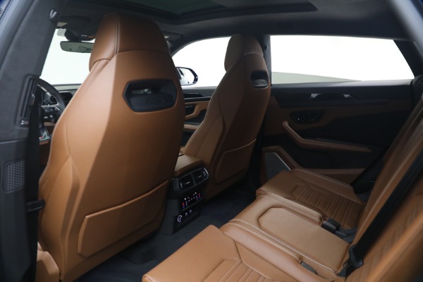 Used 2025 Lamborghini Urus SE for sale $305,900 at Maserati of Westport in Westport CT 06880 18