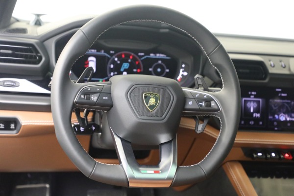 Used 2025 Lamborghini Urus SE for sale $305,900 at Maserati of Westport in Westport CT 06880 25