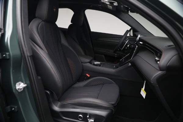 New 2026 Maserati Grecale Modena V6 for sale $96,825 at Maserati of Westport in Westport CT 06880 14