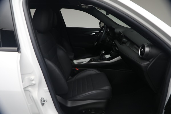 Used 2024 Alfa Romeo Tonale Hybrid Ti for sale $26,900 at Maserati of Westport in Westport CT 06880 16