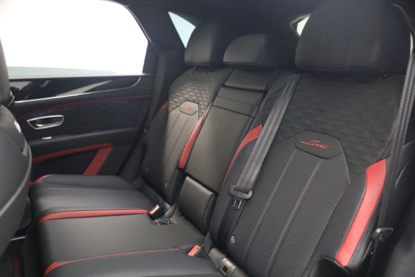 New 2026 Bentley Bentayga Speed V8 for sale $334,815 at Maserati of Westport in Westport CT 06880 20